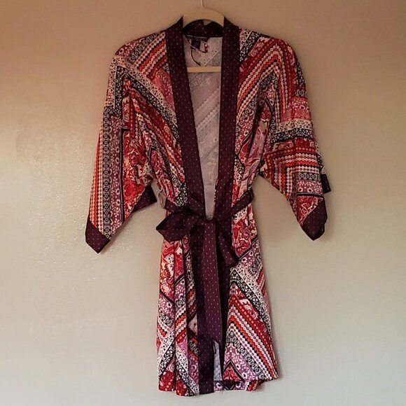 Victoria's Secret Pajamas and Robe Set. Size S/P - Picture 2 of 12